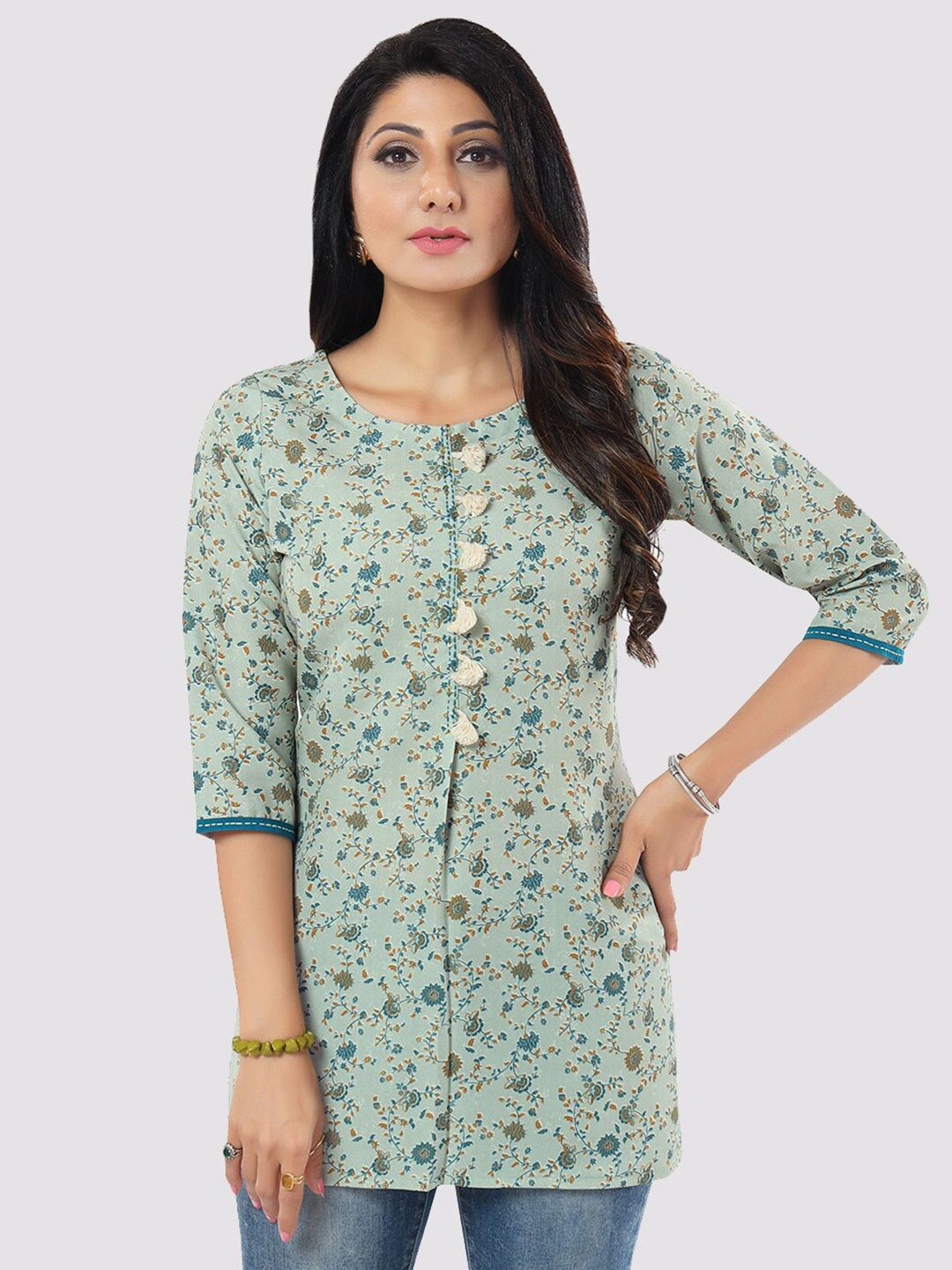 

Saree Swarg Women Green Floral Printed Kurti