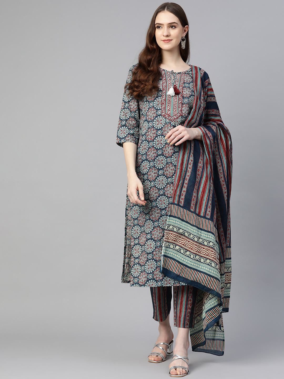 

Readiprint Fashions Navy Blue & Red Ethnic Motifs Print Kurta with Palazzos & Dupatta