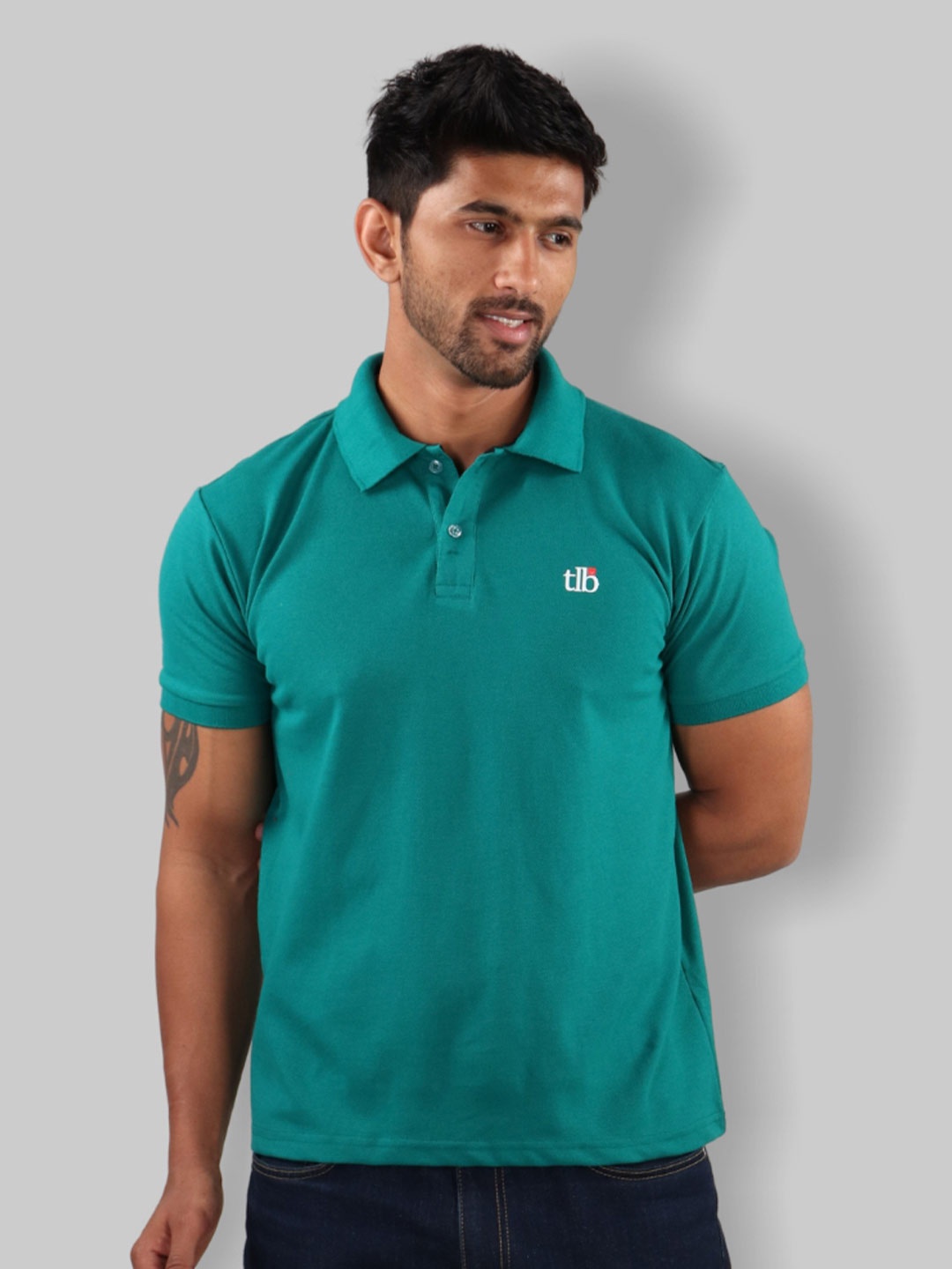 

The Label Bar Men Teal Polo Collar T-shirt