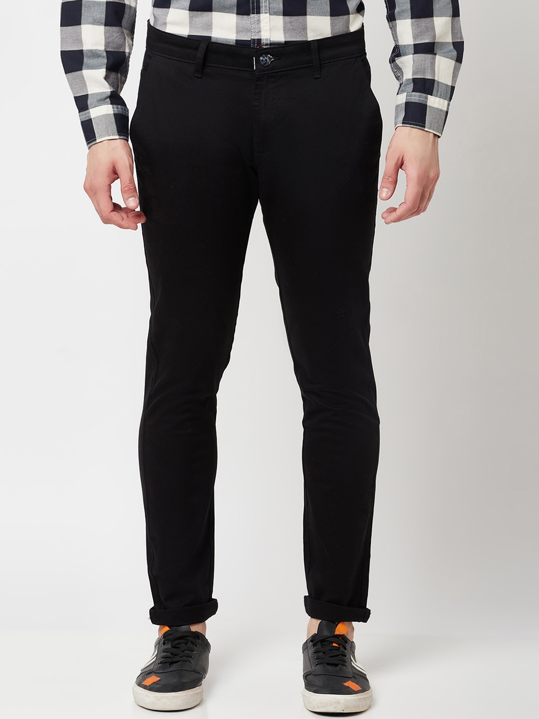 

Blue Buddha Men Black Solid Cotton Regular Fit Trousers