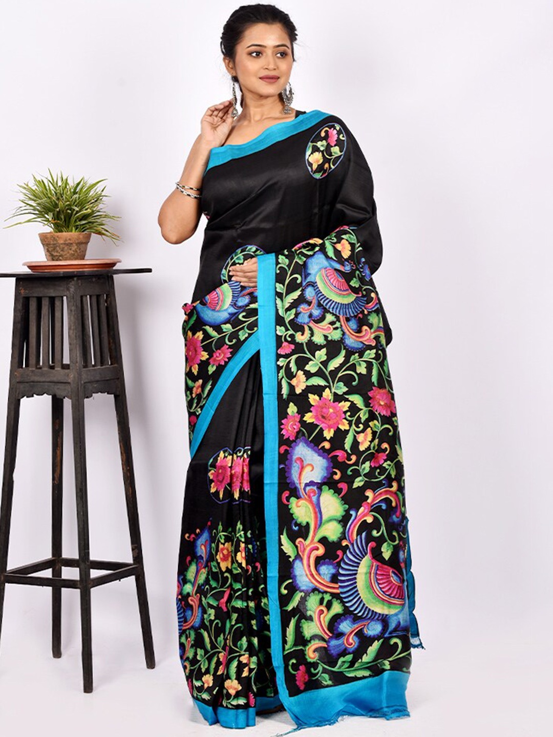 

AllSilks Black & Blue Floral Pure Silk Block Print Saree