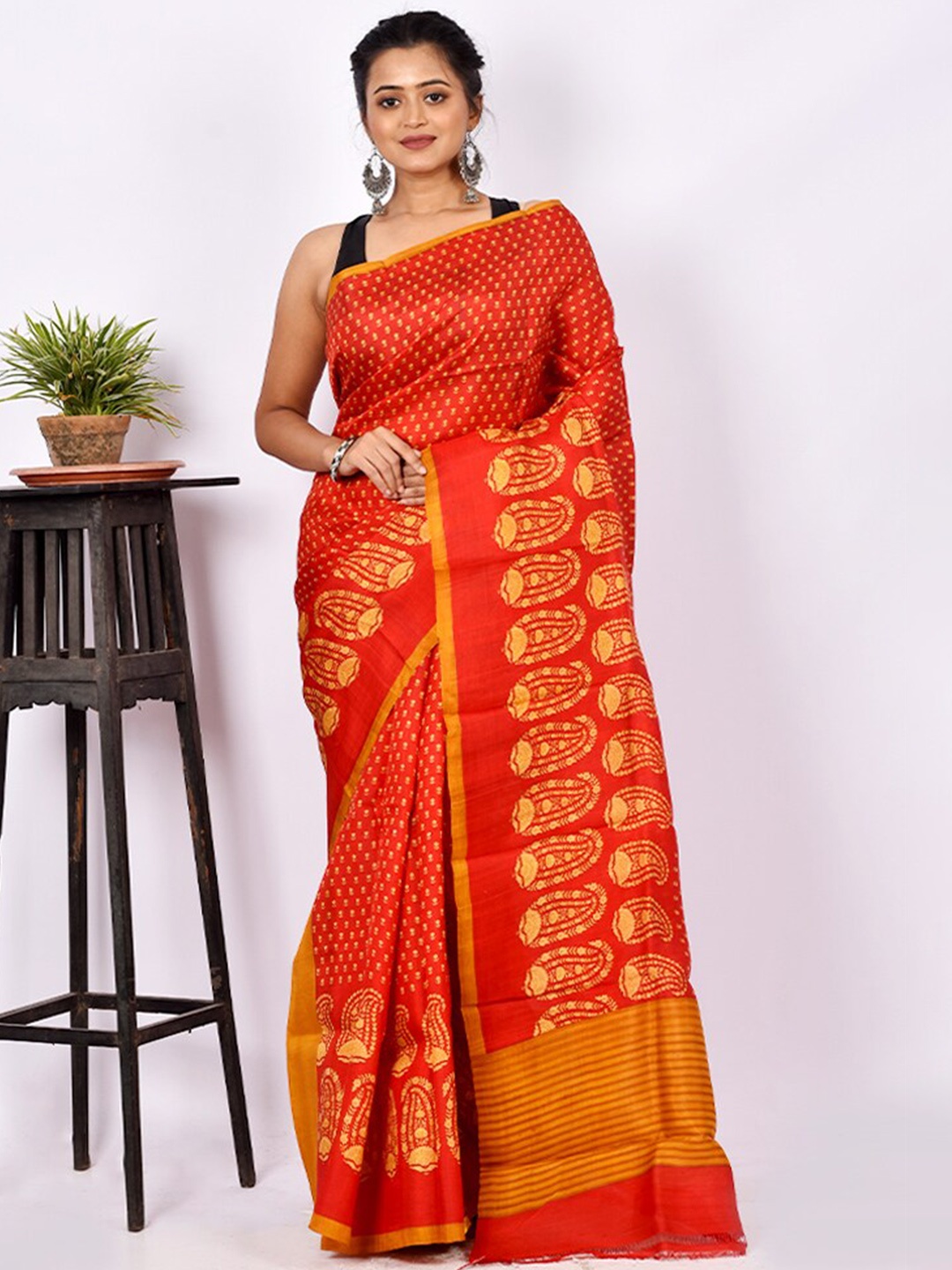 

AllSilks Red Ethnic Motifs Pure Silk Block Print Saree