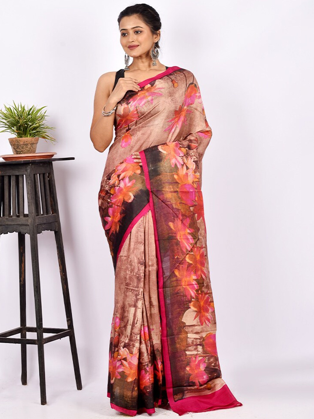 

AllSilks Pink & Beige Floral Pure Silk Block Print Saree