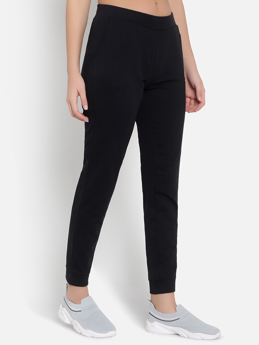 

Anta Women Black Solid Track Pant