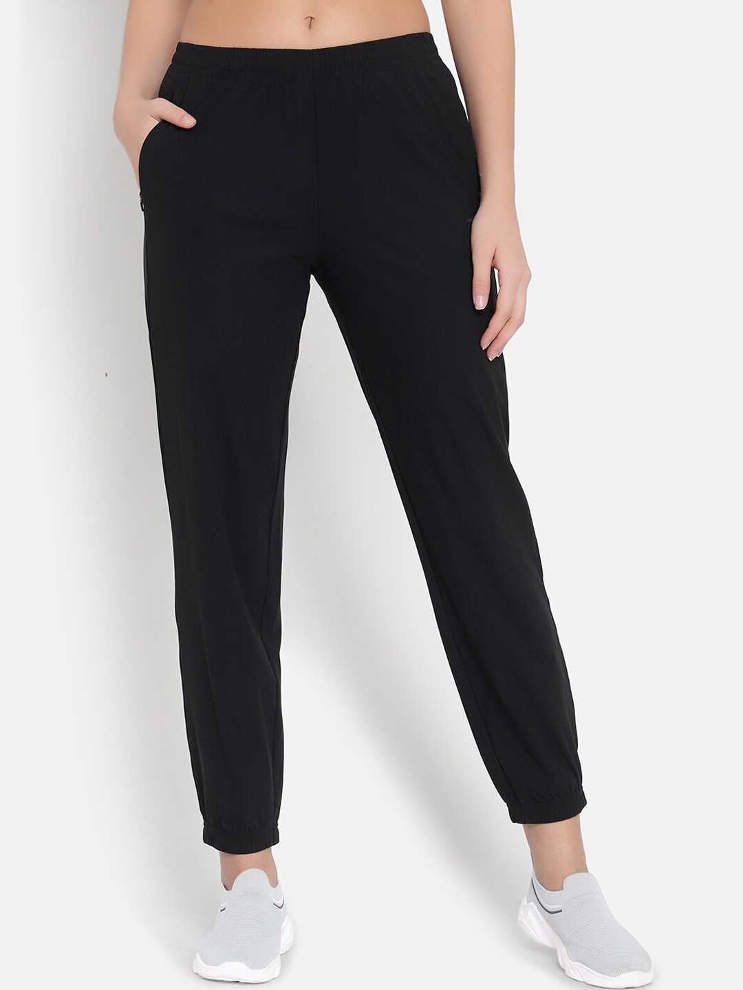 

Anta Women Black Basic Track Pant