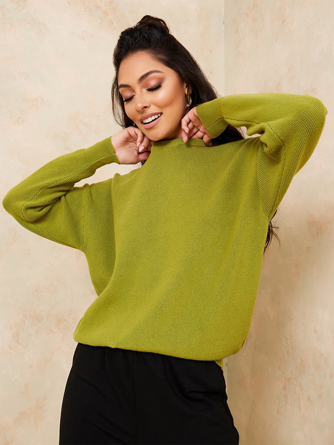 

Styli Women Olive Green Solid Round Neck Pullover