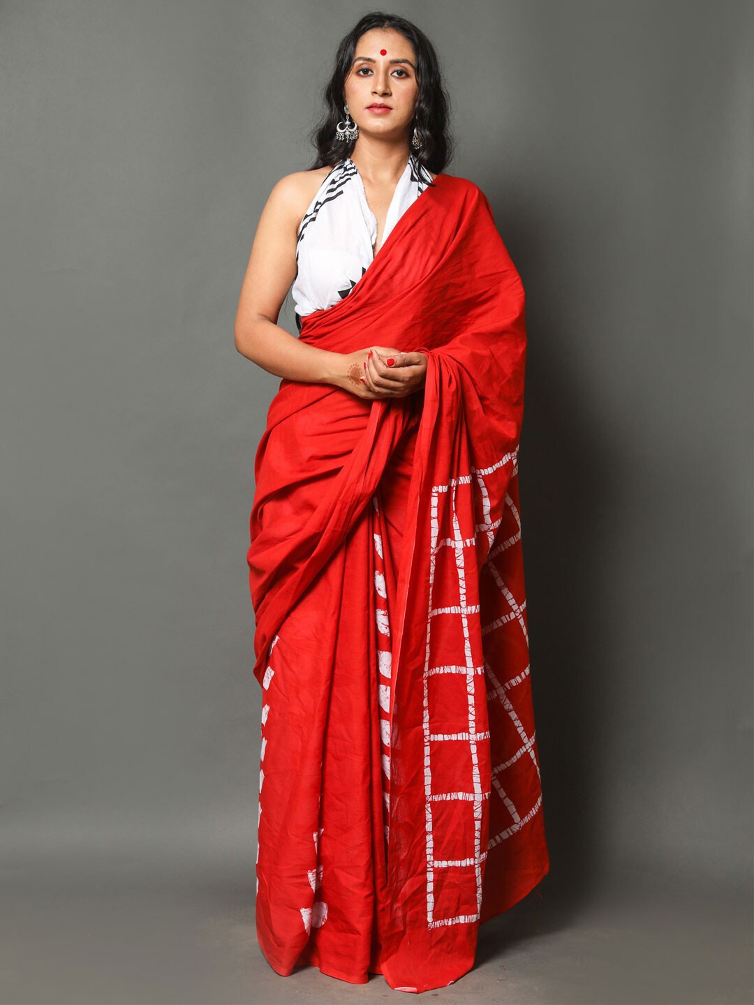 

BUTA BUTI Red & White Printed Pure Cotton Saree