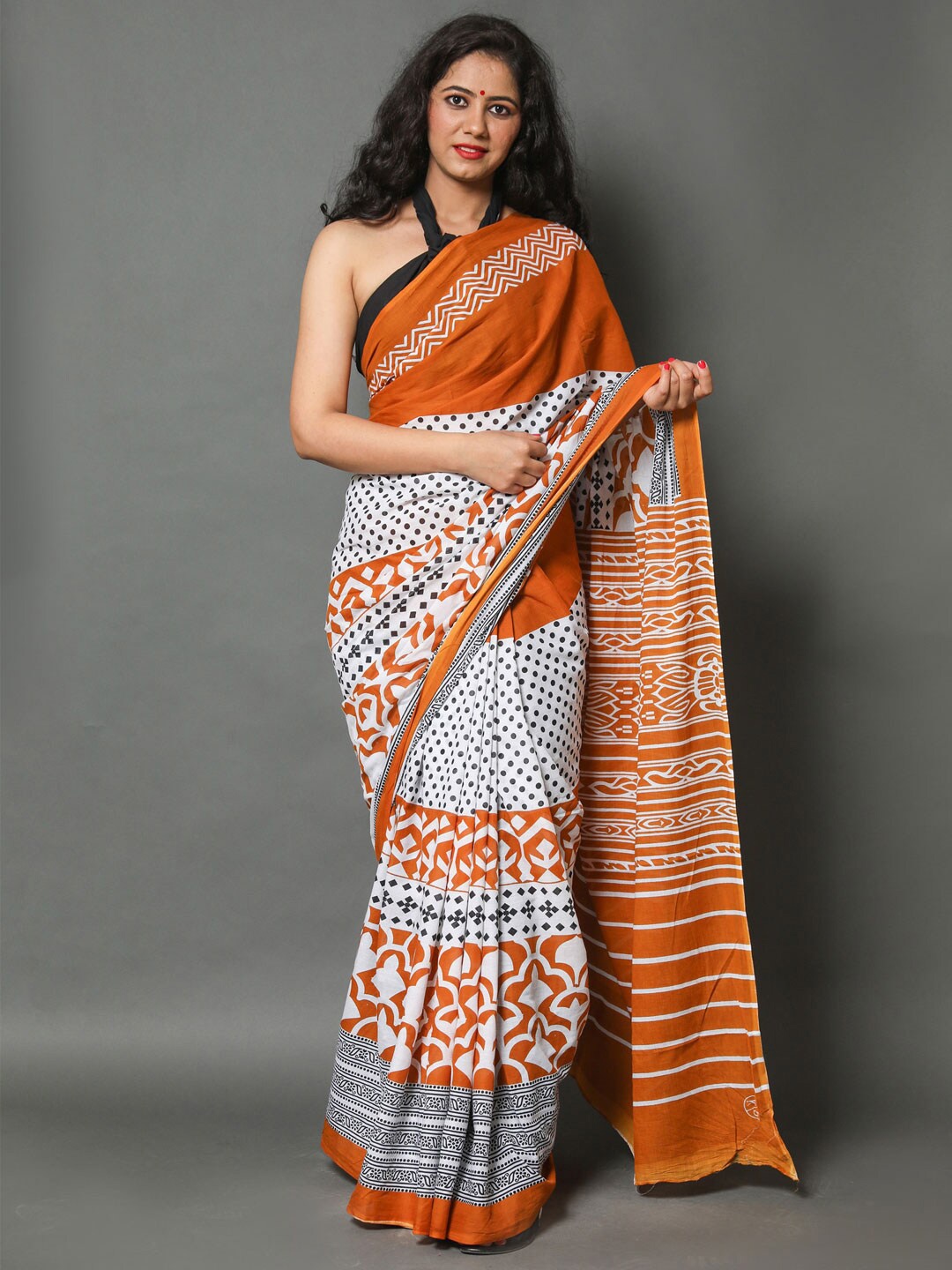 

BUTA BUTI Orange & White Polka Dots Printed Pure Cotton Saree