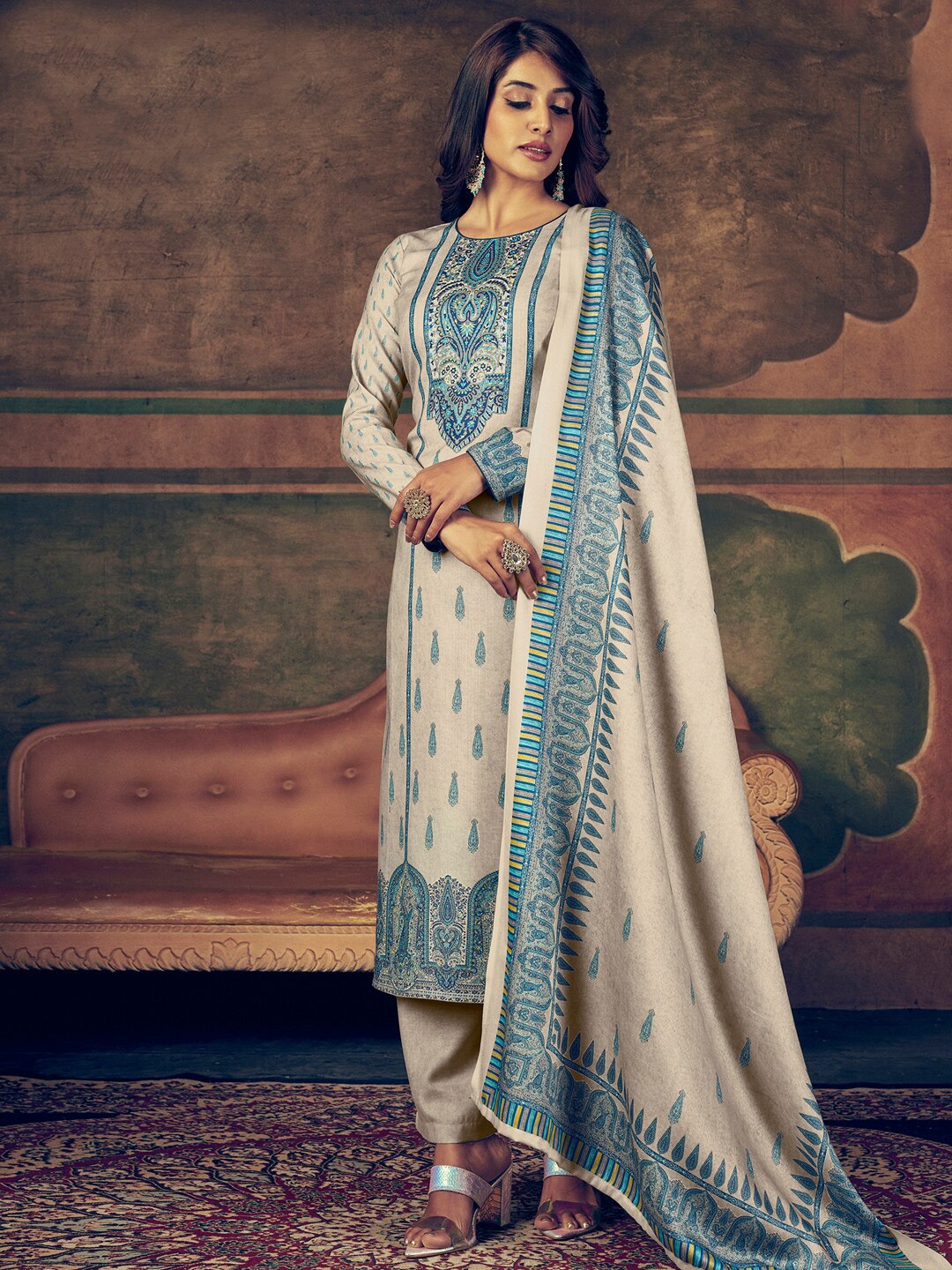 

Stylee LIFESTYLE Beige & Blue Floral Printed Pashmina Unstitched Dress Material