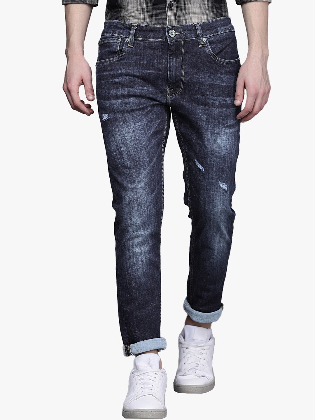

Voi Jeans Men Blue Skinny Fit Mildly Distressed Light Fade Jeans