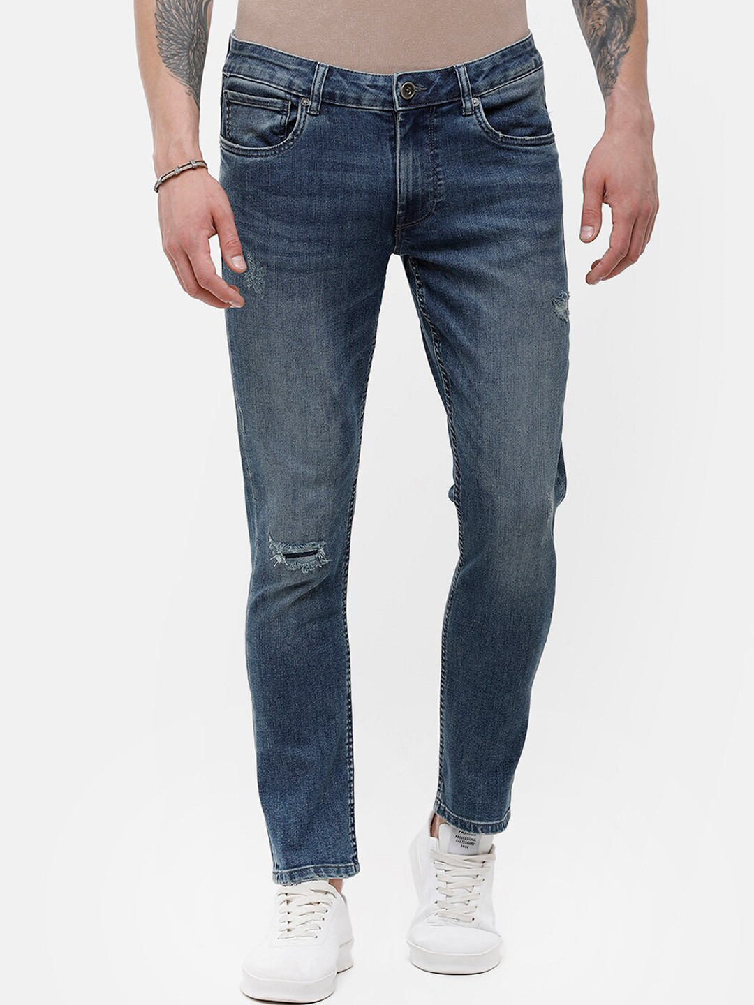 

Voi Jeans Men Blue Skinny Fit Low Distress Heavy Fade Jeans