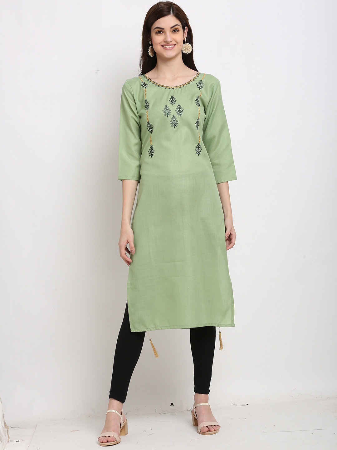 

Rajnandini Embroidered Thread Work Pure Cotton Kurta, Green
