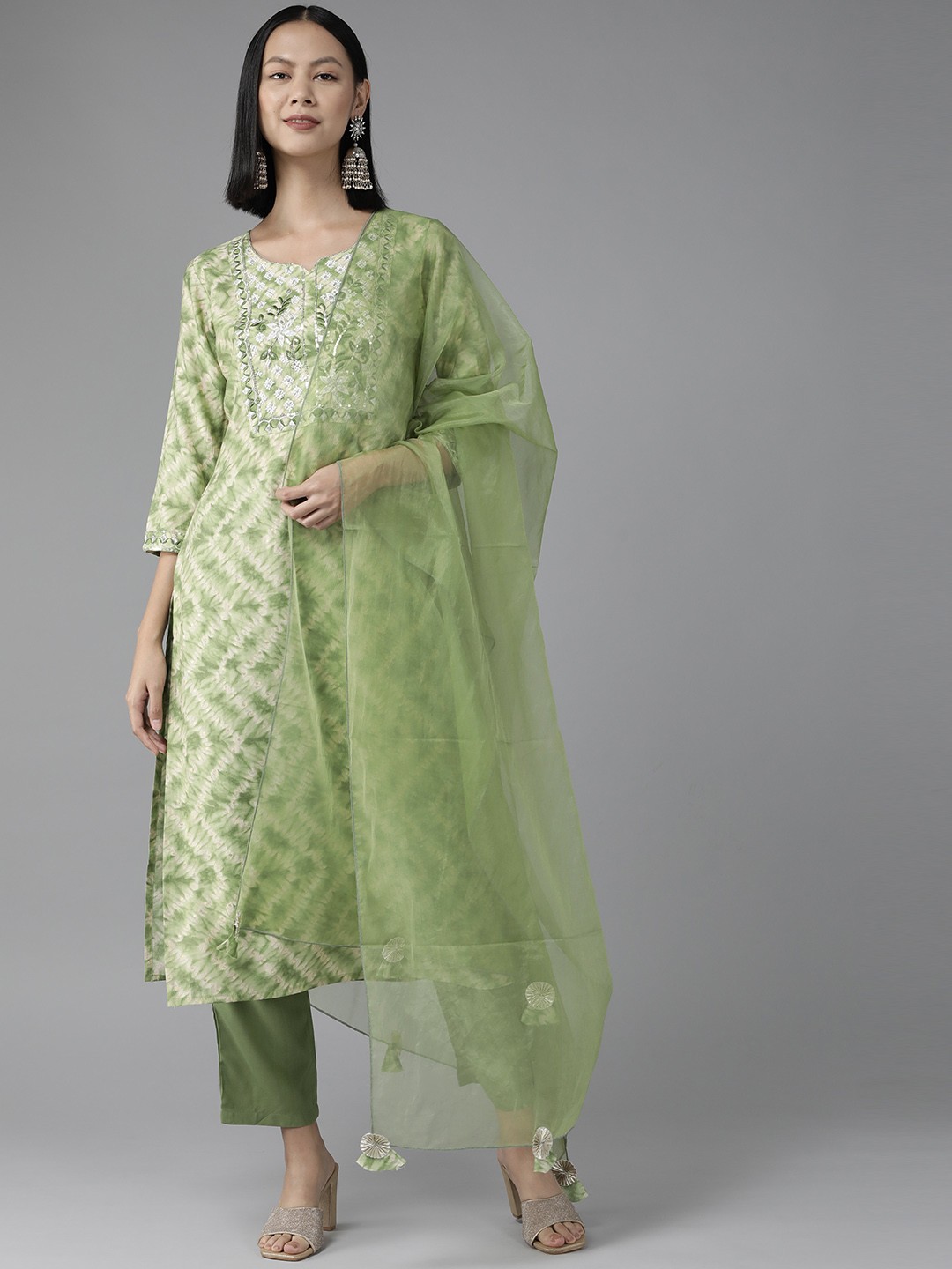 

Yufta Women Green Bandhani Dyed Sequinned Kurta With Trousers & Dupatta
