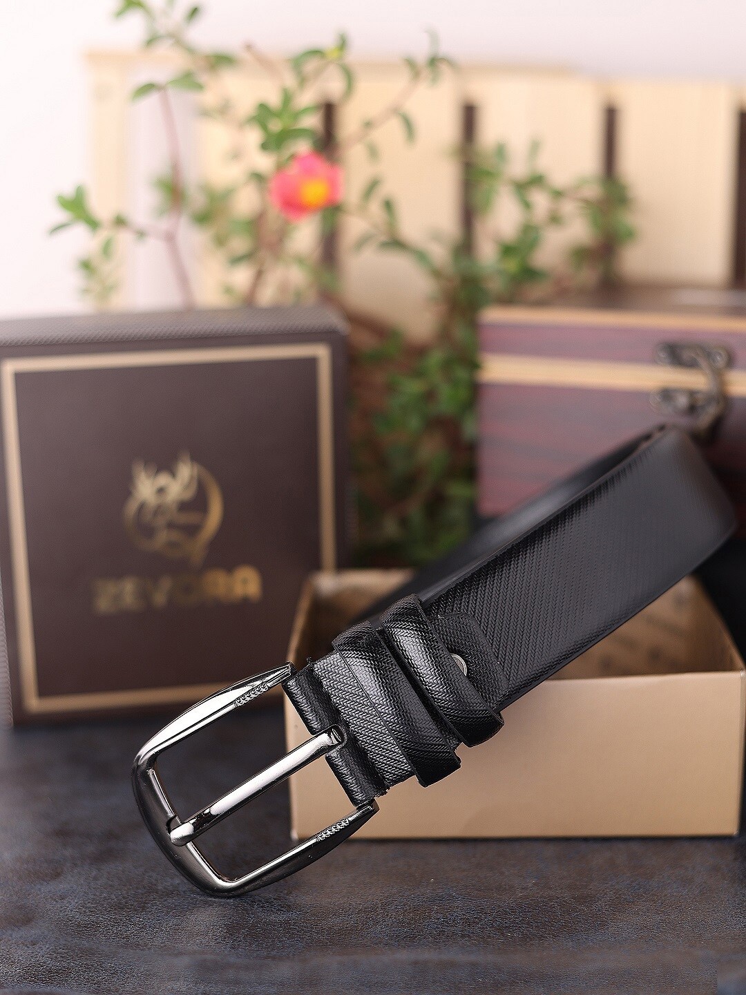 

ZEVORA Men Black Textured Genuine Leather Belt