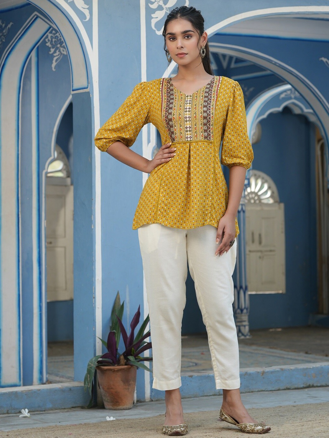

Juniper Mustard & Brown Viscose Rayon Printed Tunic