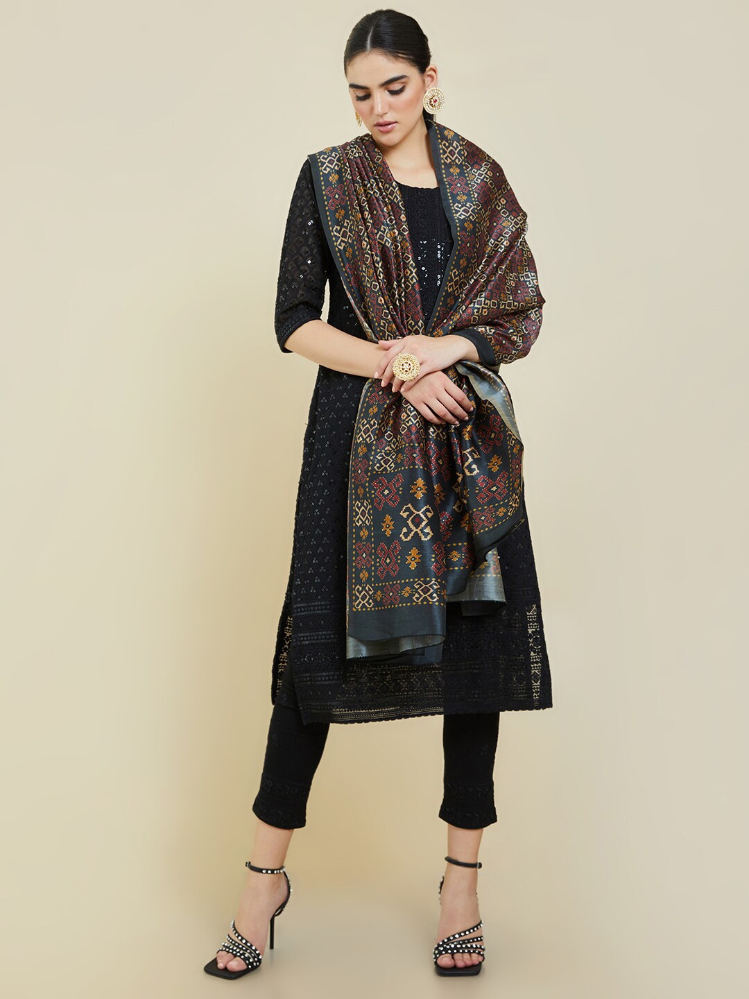 

Soch Women Black & Brown Ethnic Motifs Printed Dupatta