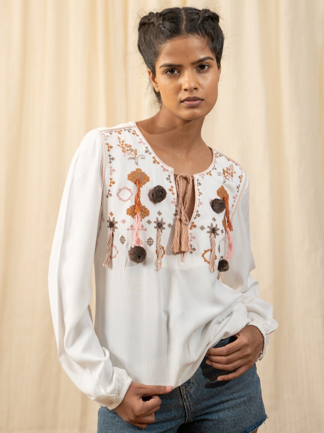 

Label Reyya White Floral Embroidered Tie-Up Neck Bohemian Top