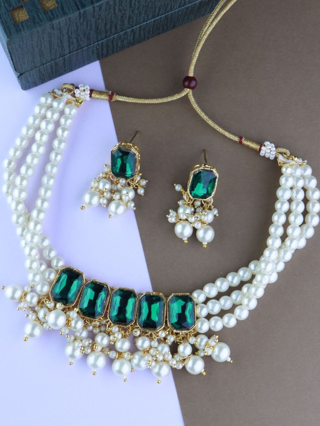 

I Jewels Gold-Plated White & Green Stone Studded & Pearls Beaded Jewellery Set