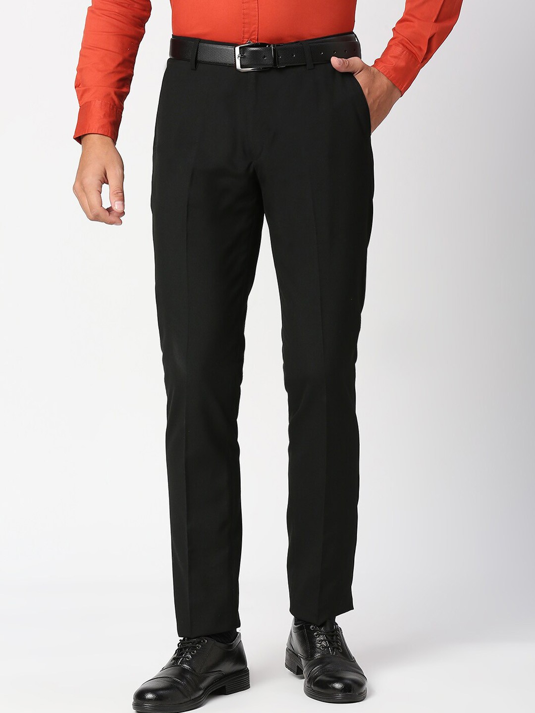 

Solemio Men Black Solid Classic Slim Fit Easy Wash Trousers
