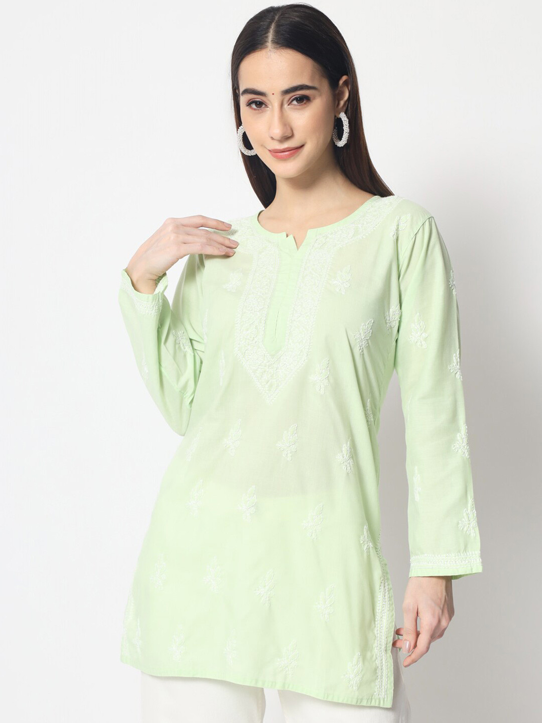 

PARAMOUNT CHIKAN Green Ethnic Motifs Embroidered Chikankari Pure Cotton Kurti