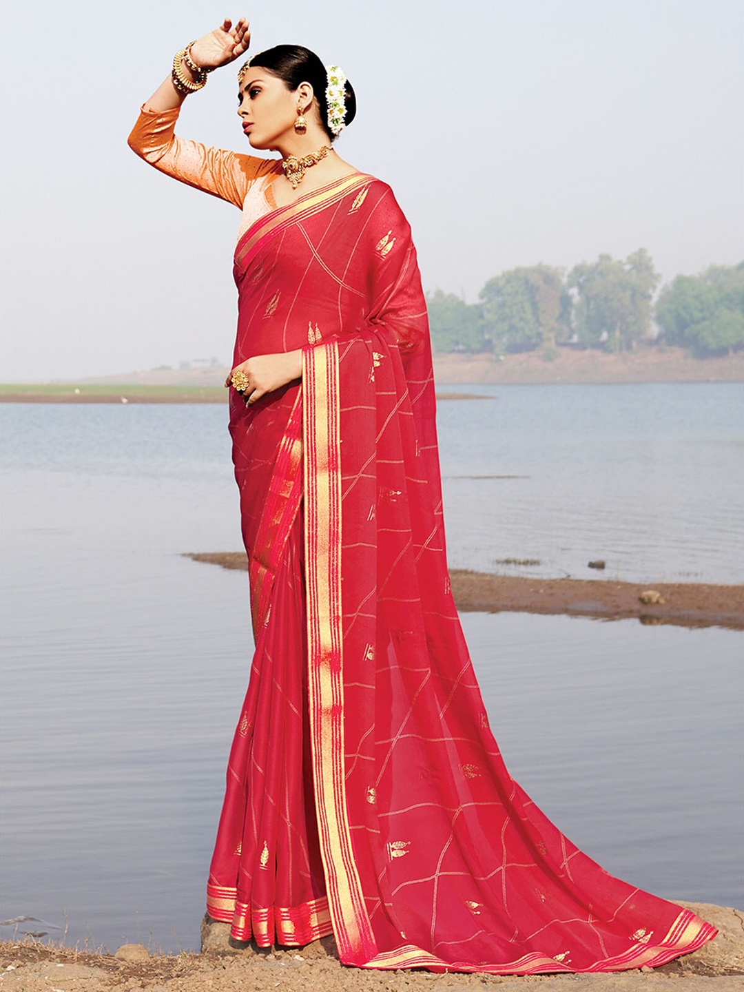 

ODETTE Pink & Gold-Toned Checked Zari Saree