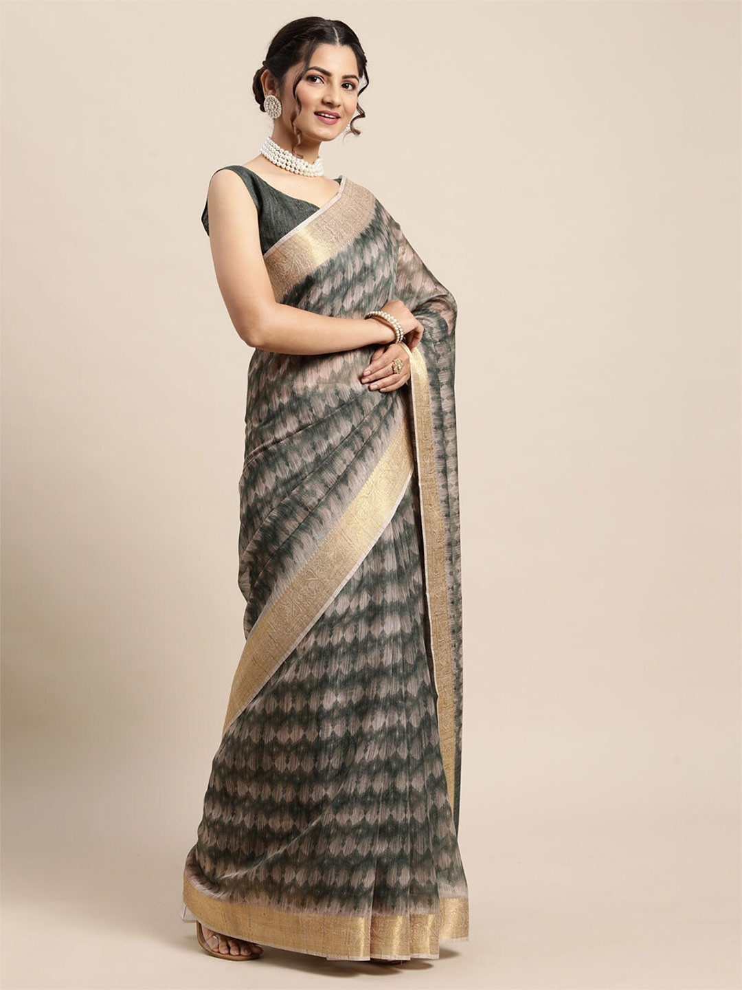 

ODETTE Grey & Gold-Toned Zari Saree