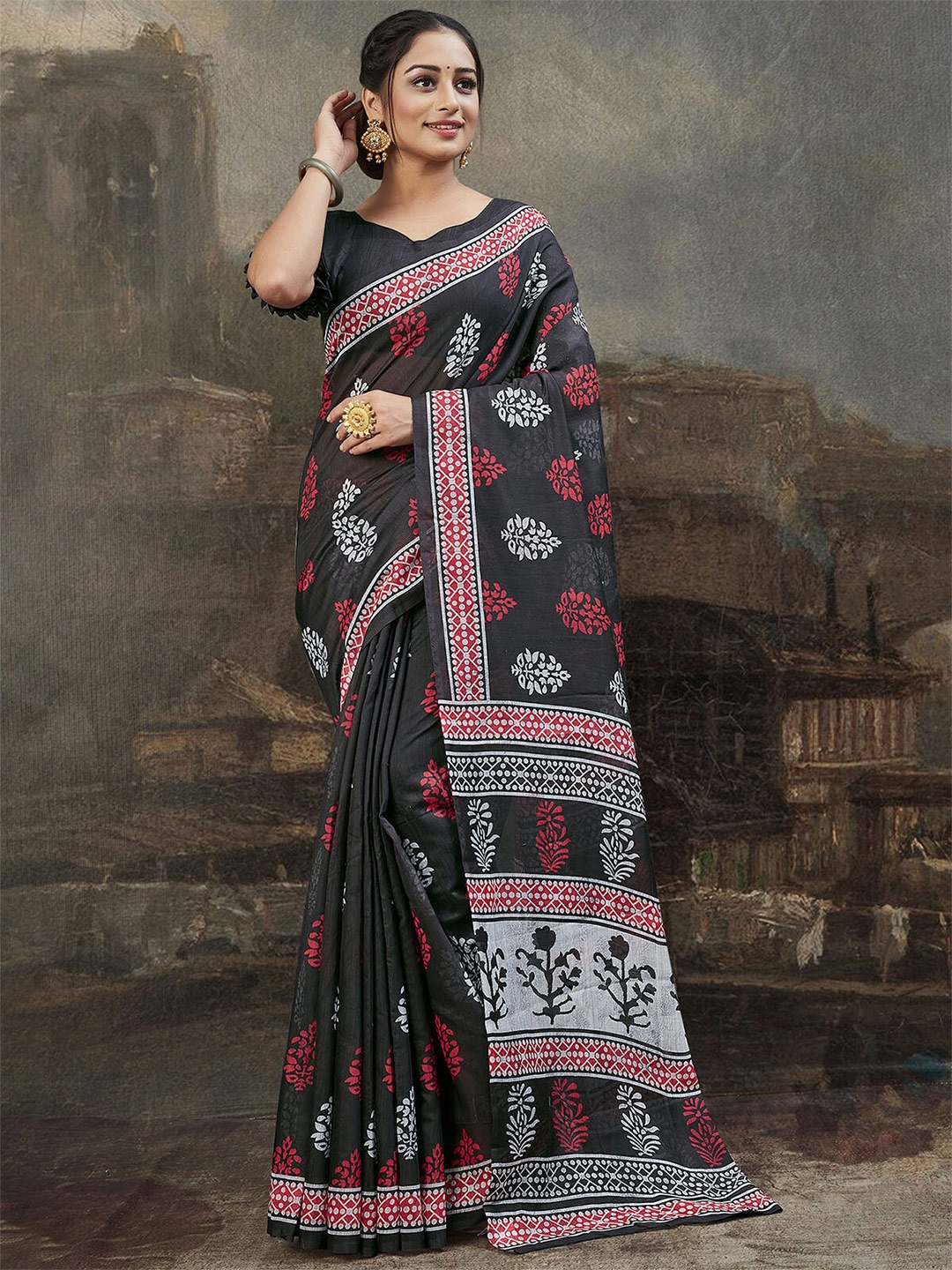 

ODETTE Black & Pink Floral Block Print Saree