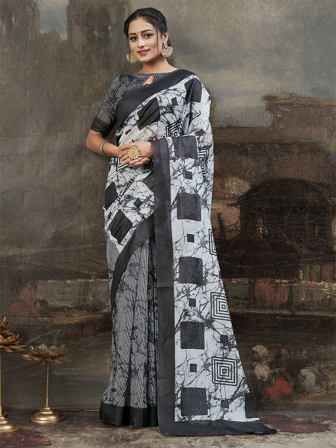 

ODETTE Black & White Block Print Saree