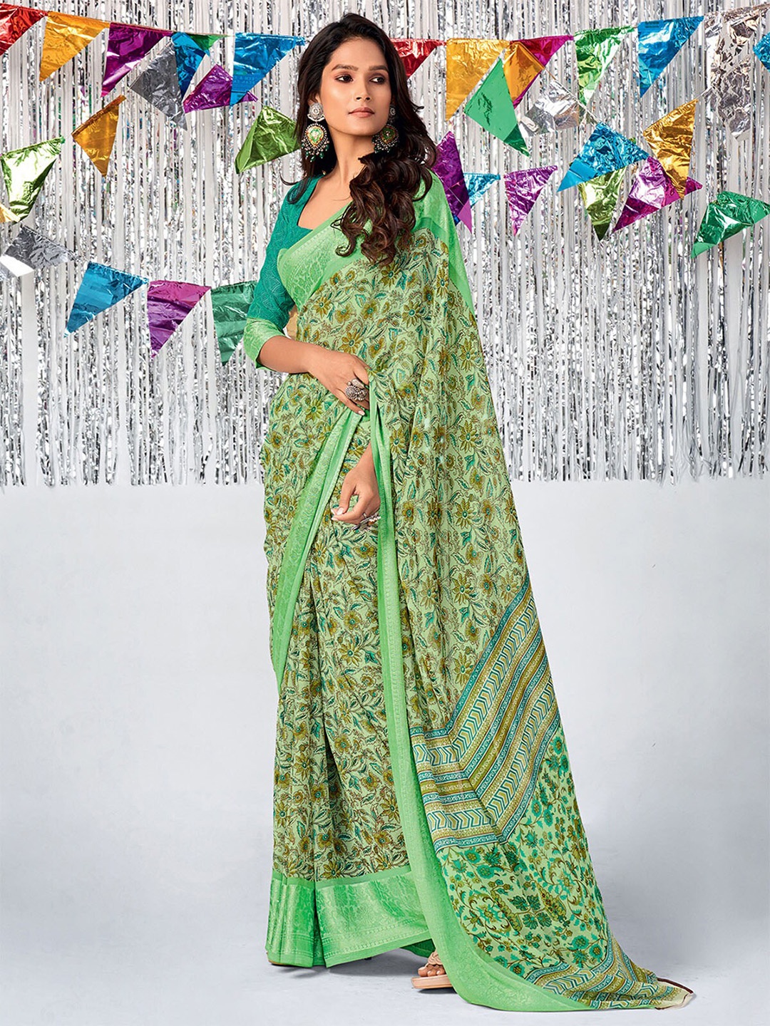 

ODETTE Green & Blue Floral Banarasi Saree