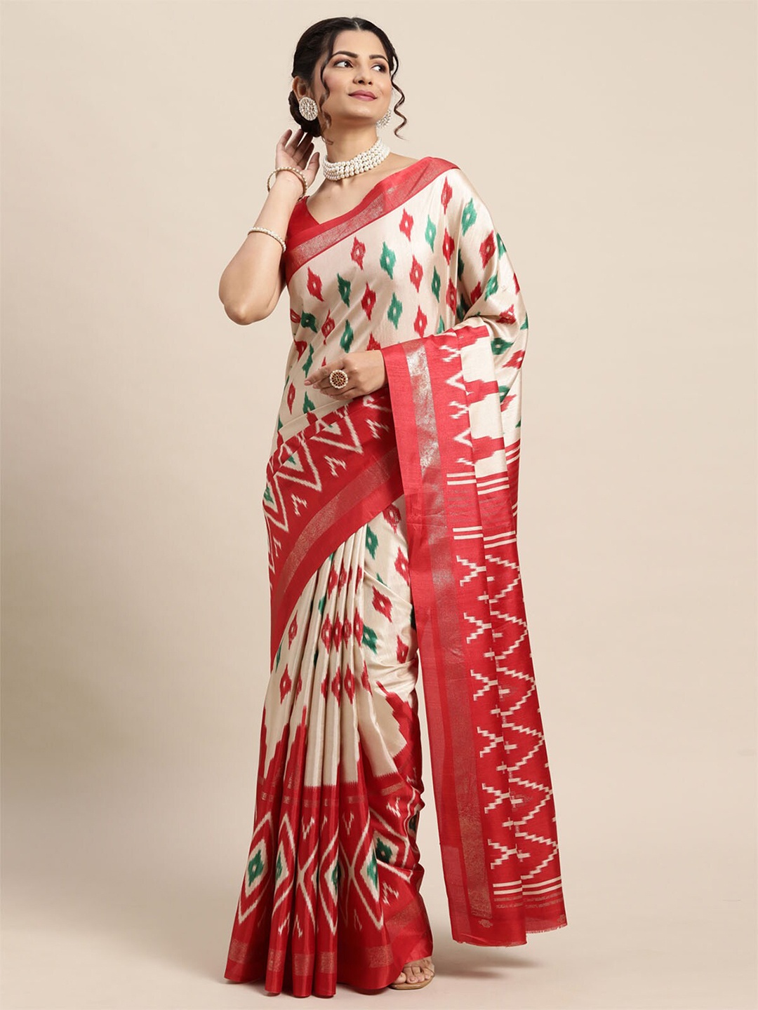 

ODETTE White & Red Ethnic Motifs Silk Blend Bagru Saree