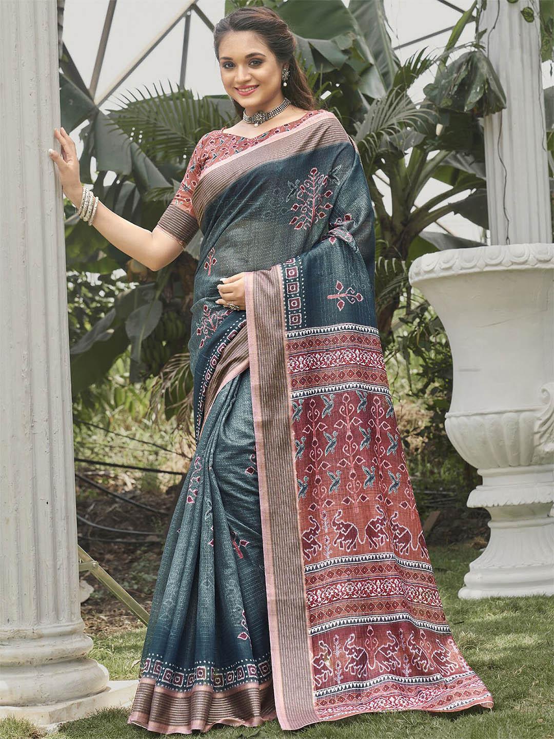 

ODETTE Teal & Pink Ethnic Motifs Bagru Saree