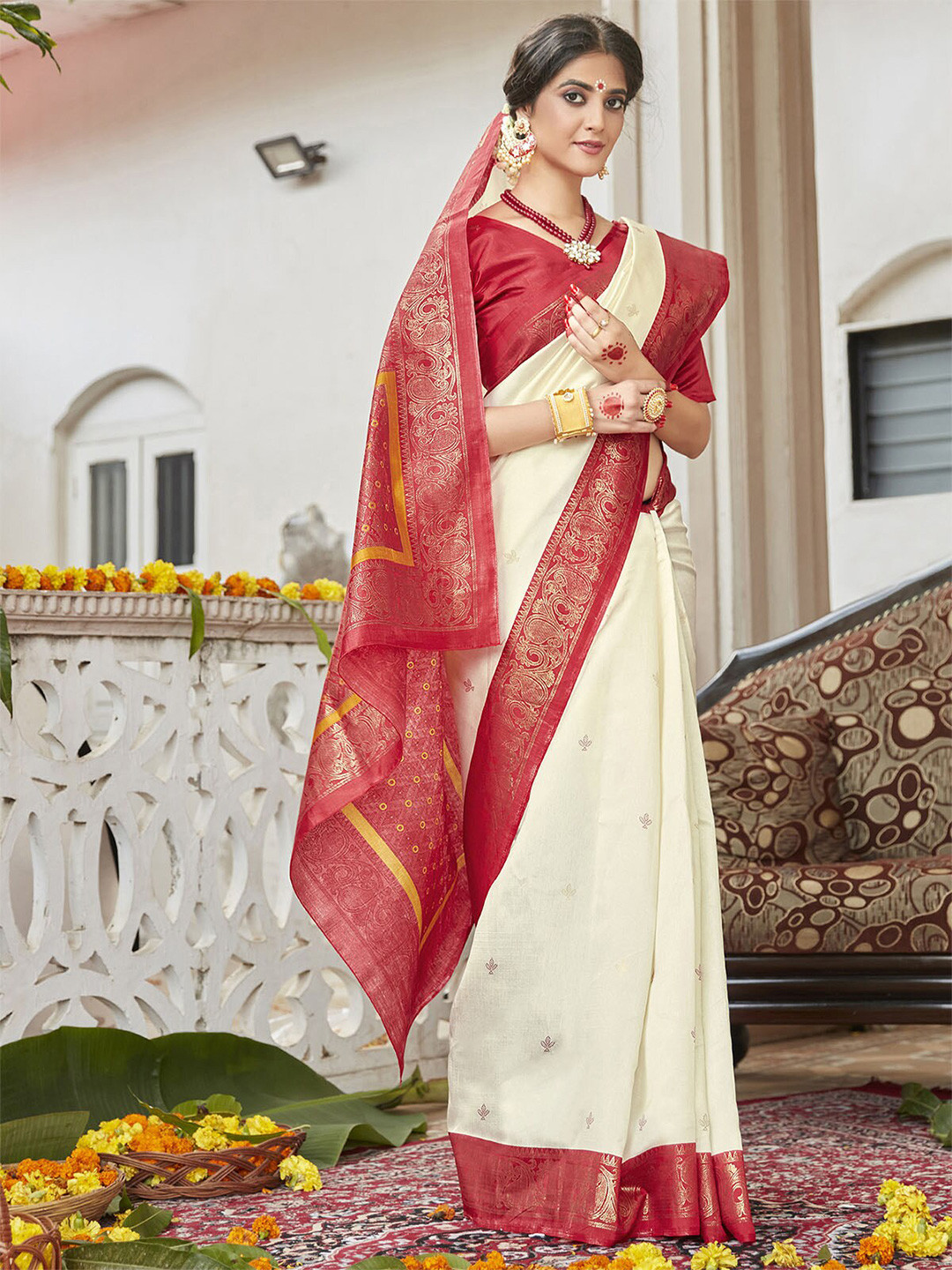 

ODETTE Off White & Red Ethnic Motifs Zari Banarasi Saree
