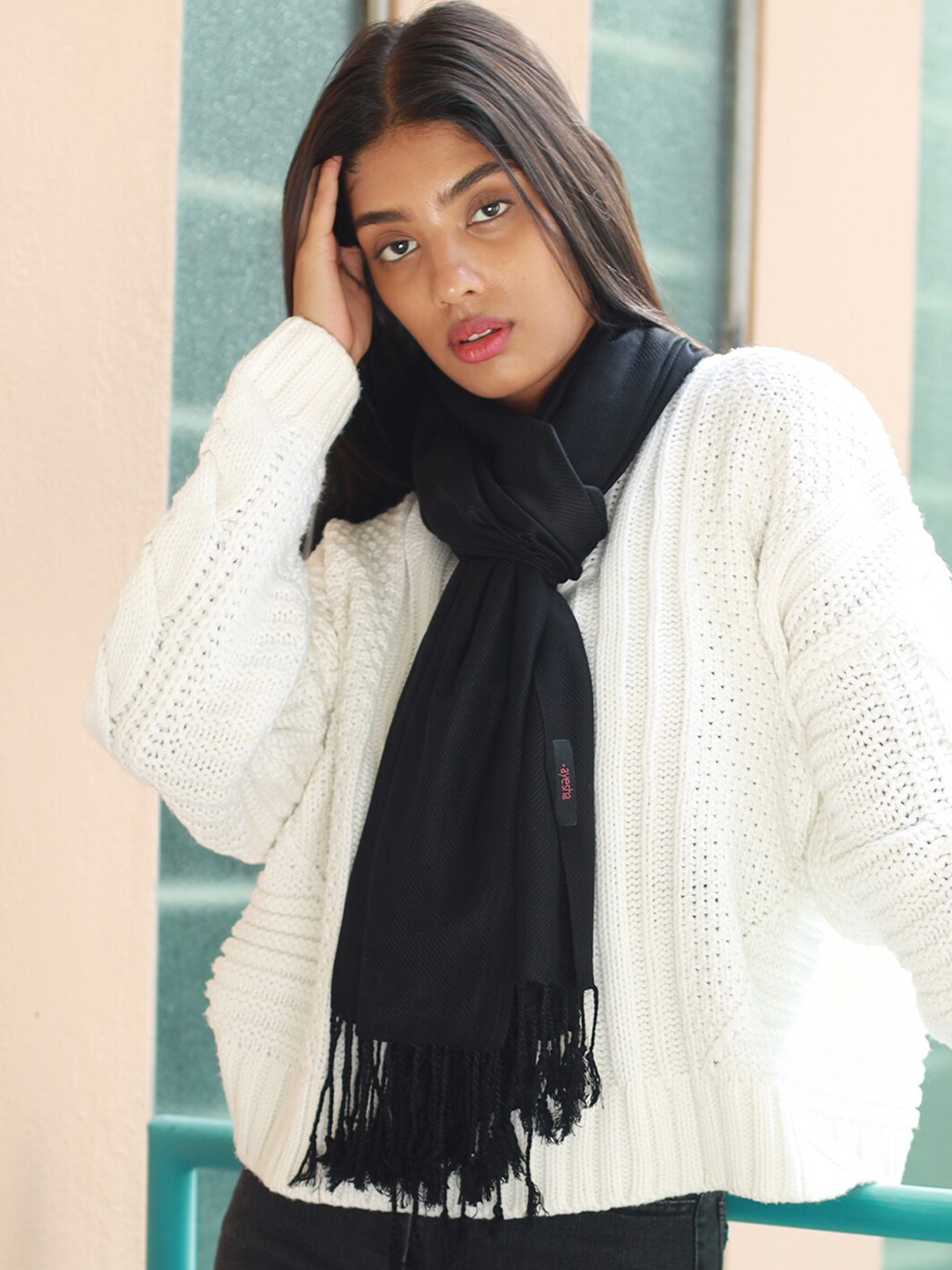 

Ayesha Women Black Woolen Scarf