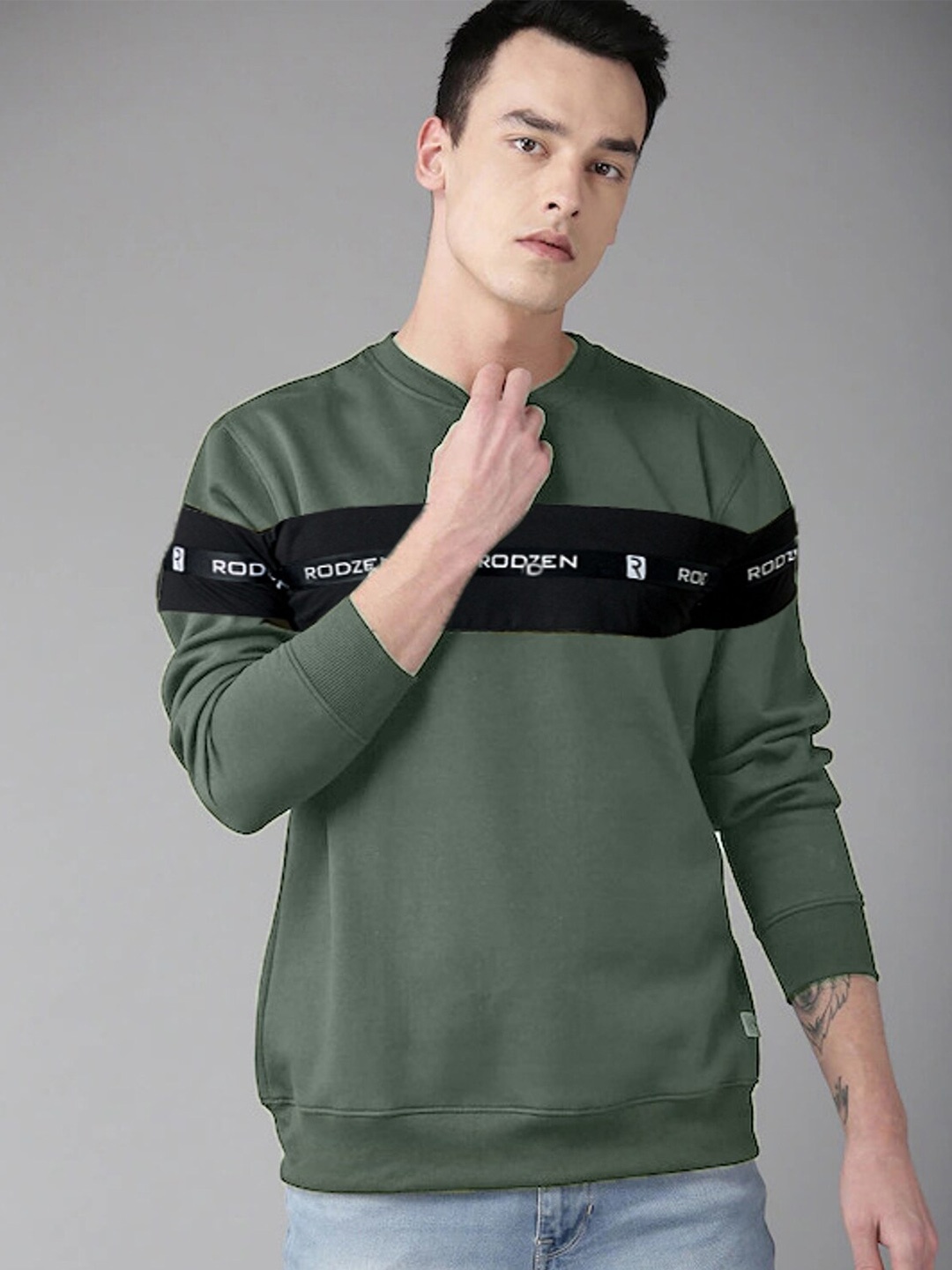 

Rodzen Round Neck Fleece Sweatshirt, Grey