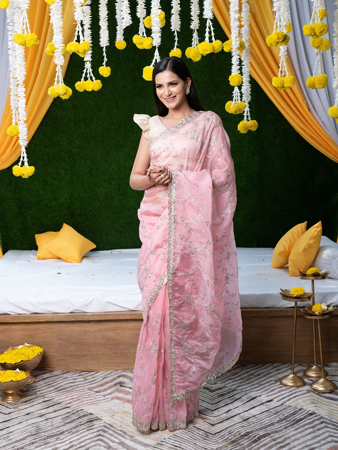 

BEATITUDE Pink & White Floral Embroidered Silk Blend Saree