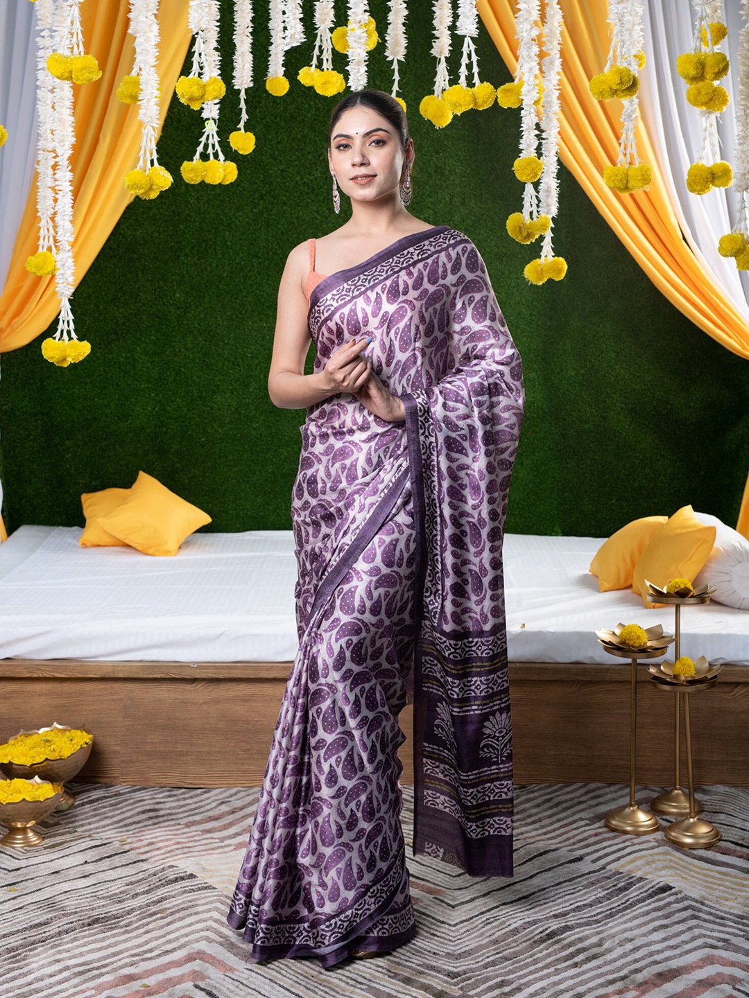 

BEATITUDE Purple & Cream-Coloured Paisley Silk Blend Saree