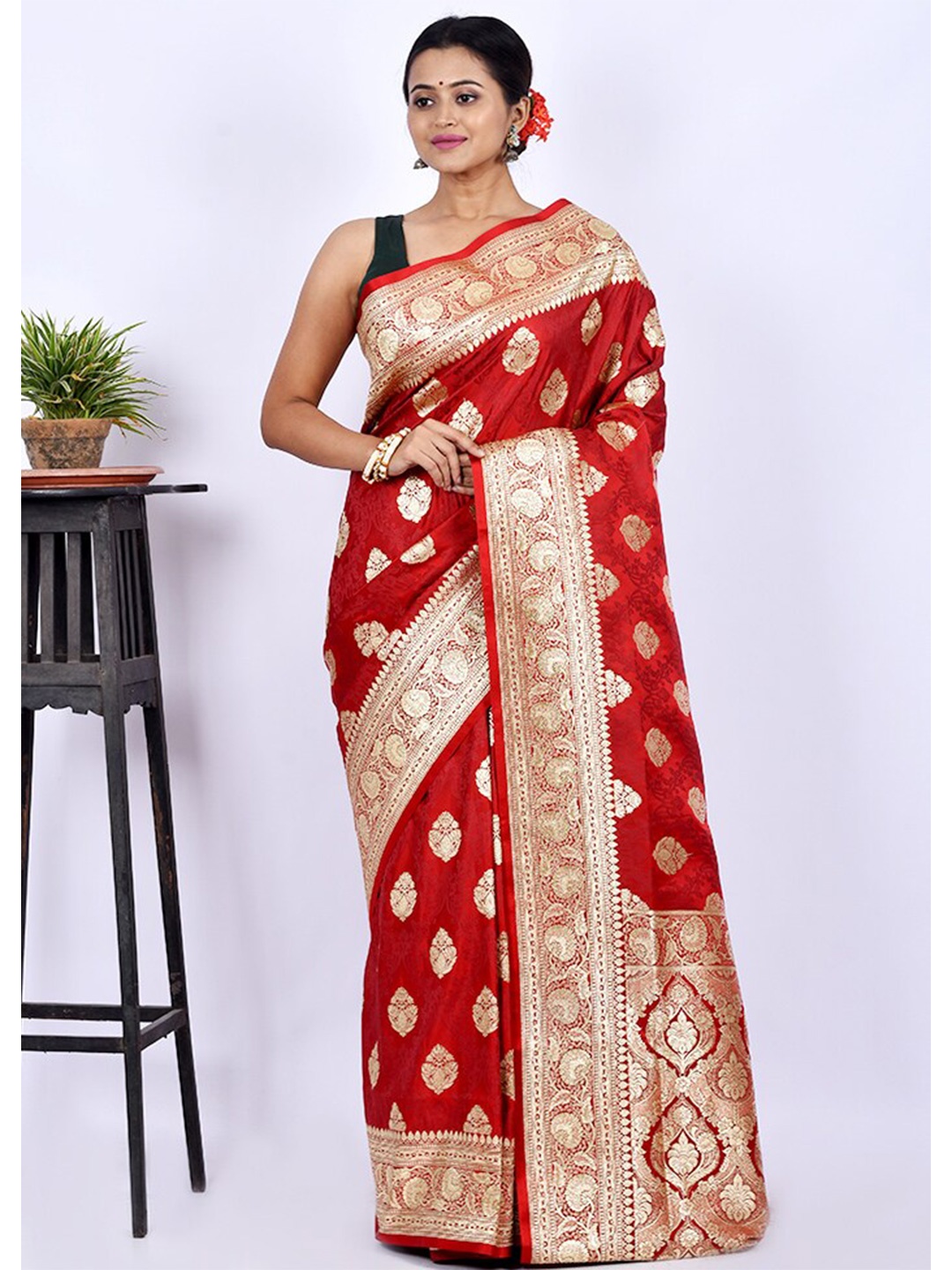 

AllSilks Red & Gold-Toned Woven Design Zari Satin Banarasi Saree