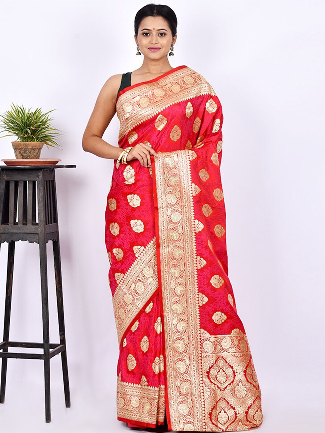 

AllSilks Red & Gold-Toned Woven Design Zari Satin Banarasi Saree