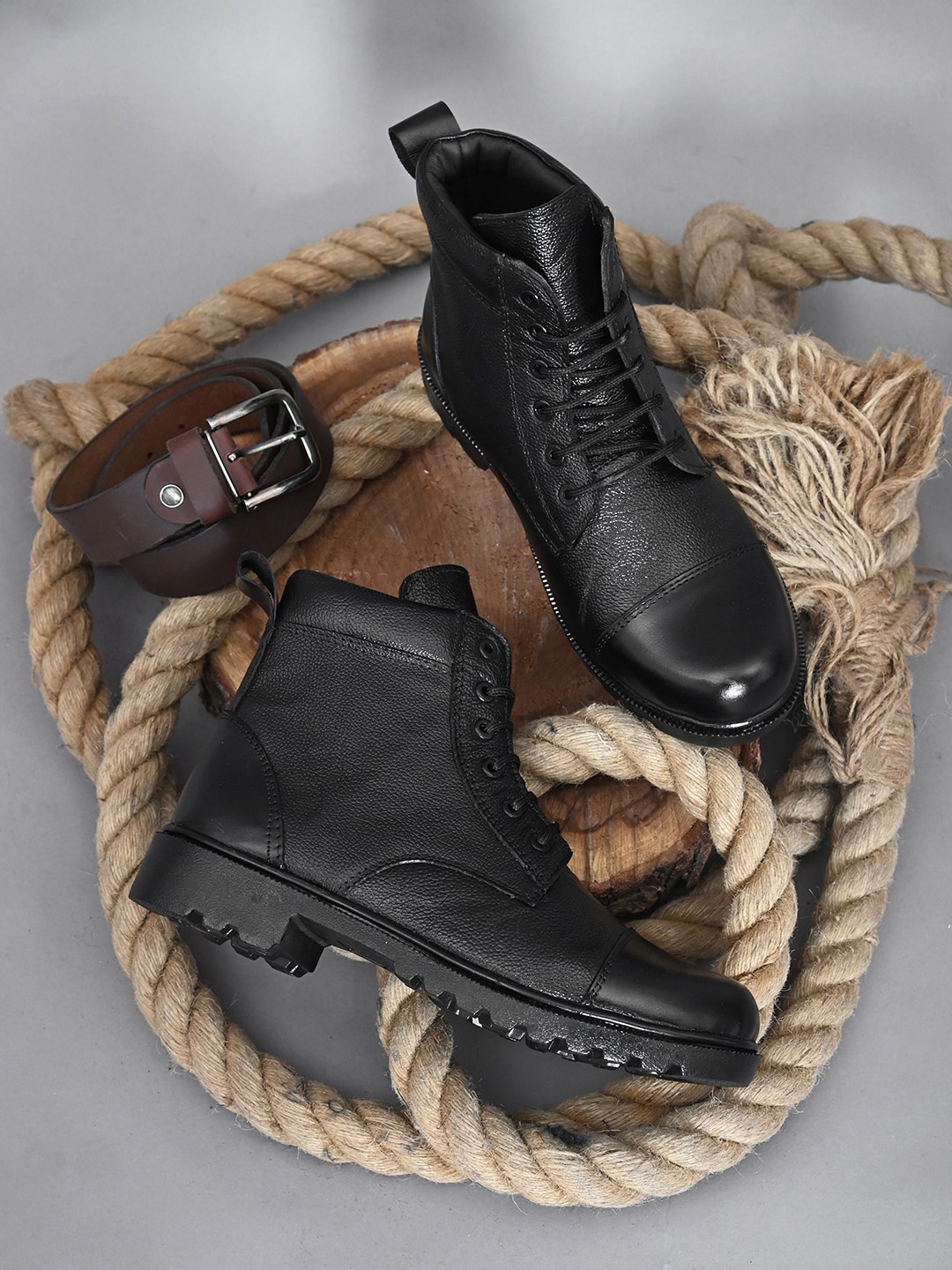 

Fashion Victim Men Black Solid Woven Design Boots