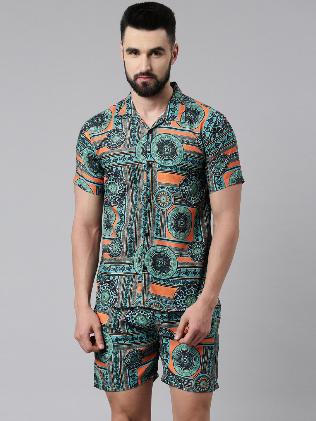 

TRUNDZ Men Green & Orange Printed Night suit