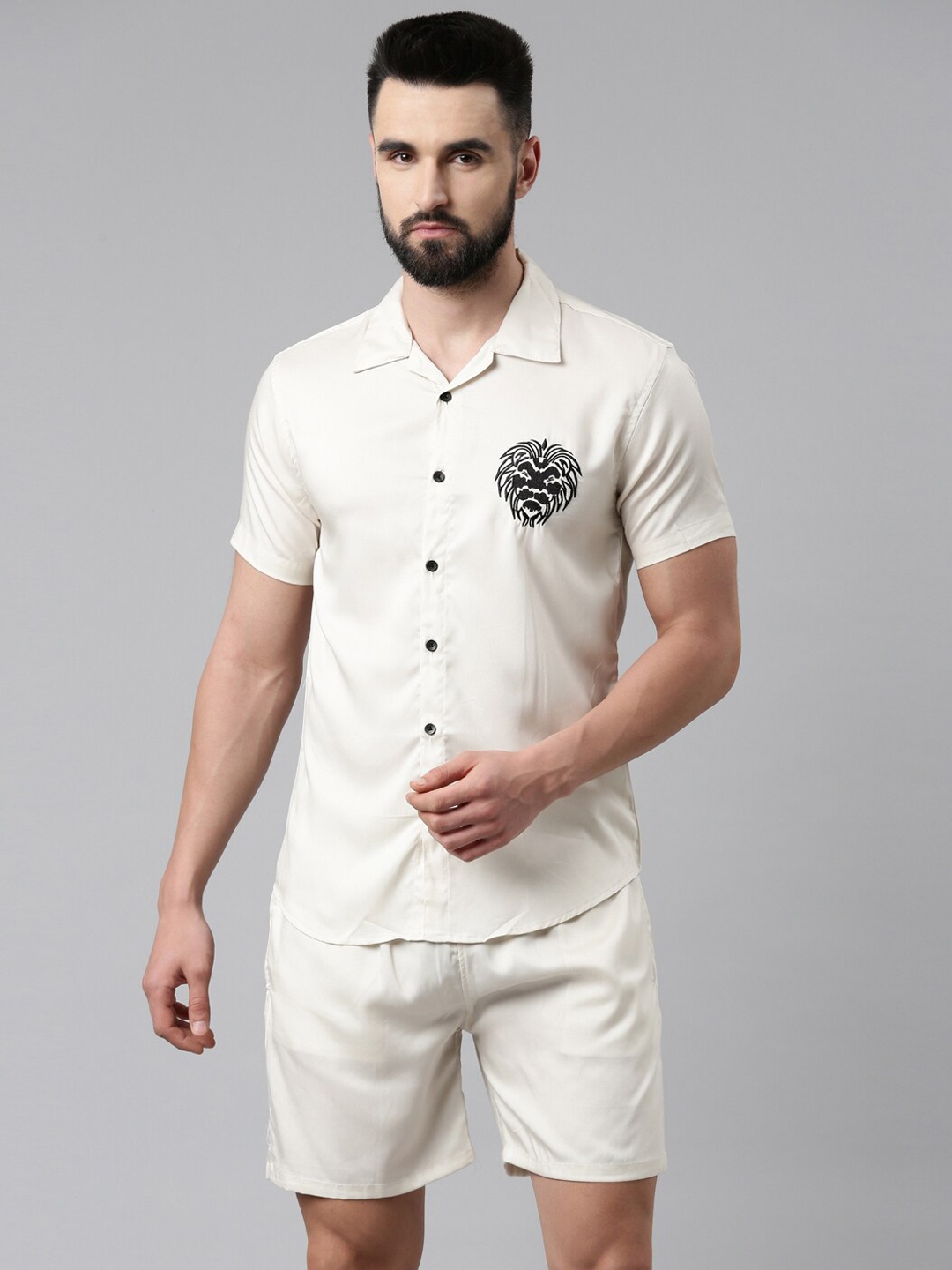 

TRUNDZ Men Off White Solid Night suit