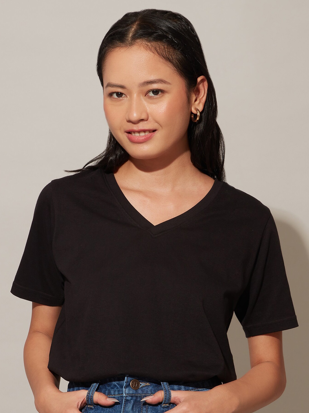 

20Dresses V-Neck Cotton T-shirt, Black