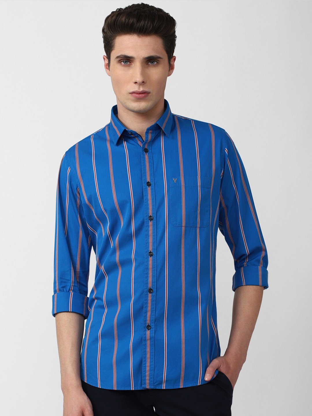 

Van Heusen Sport Men Slim Fit Striped Pure Cotton Casual Shirt, Blue