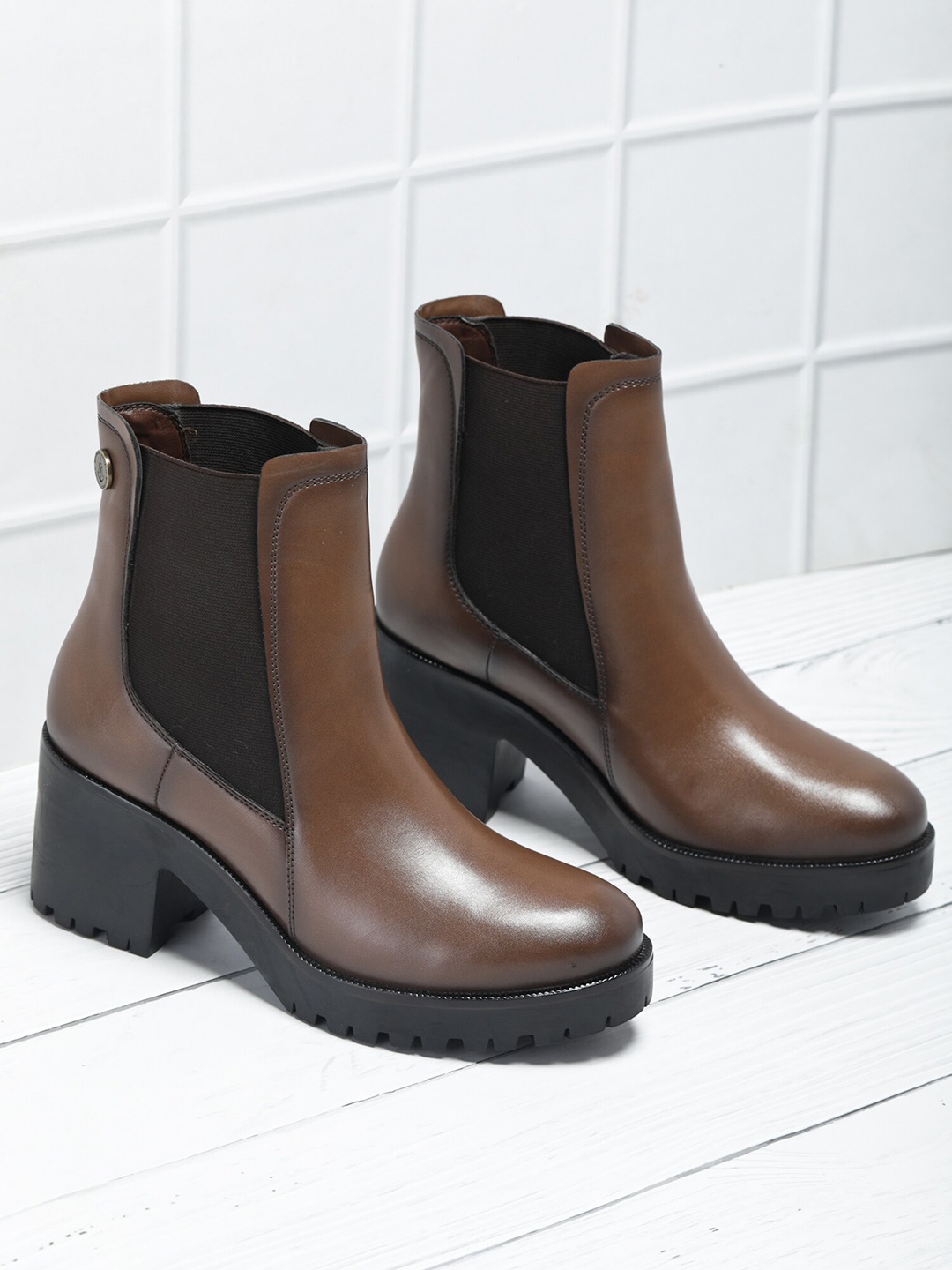 

MICHAEL ANGELO Women Winter Boots, Brown