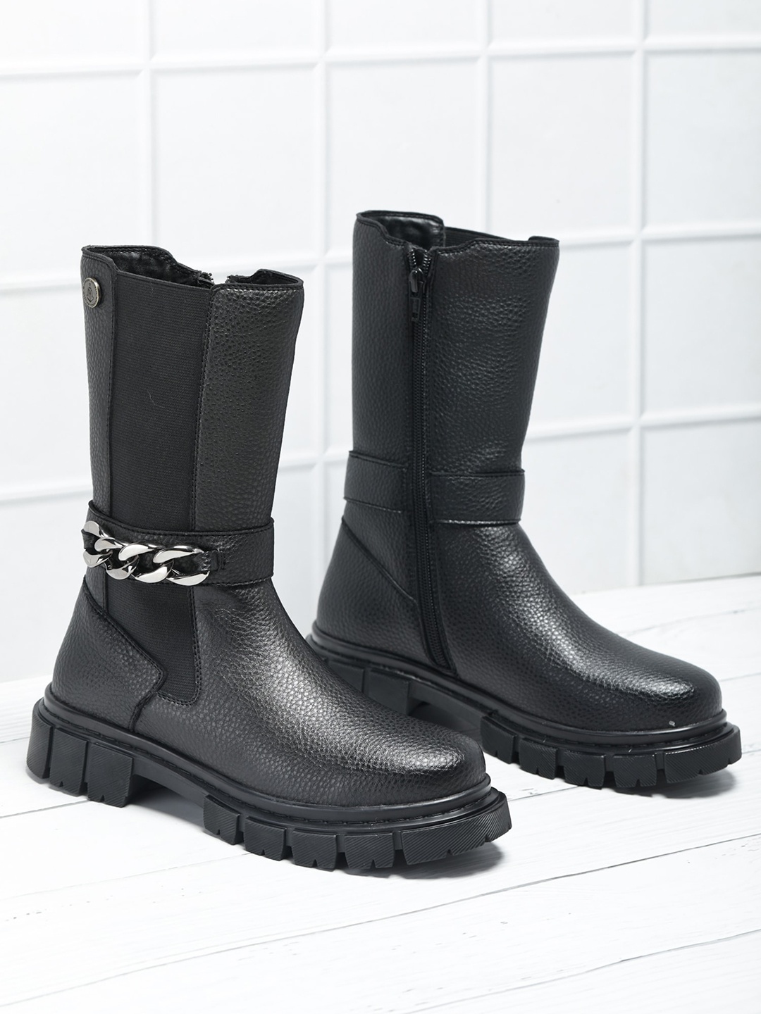 

MICHAEL ANGELO Women Black Winter Boots