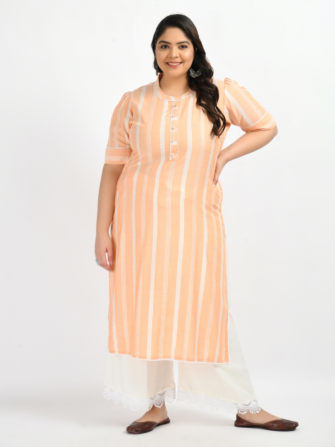

PrettyPlus by Desinoor.com Printed Kurta with Palazzos, Peach