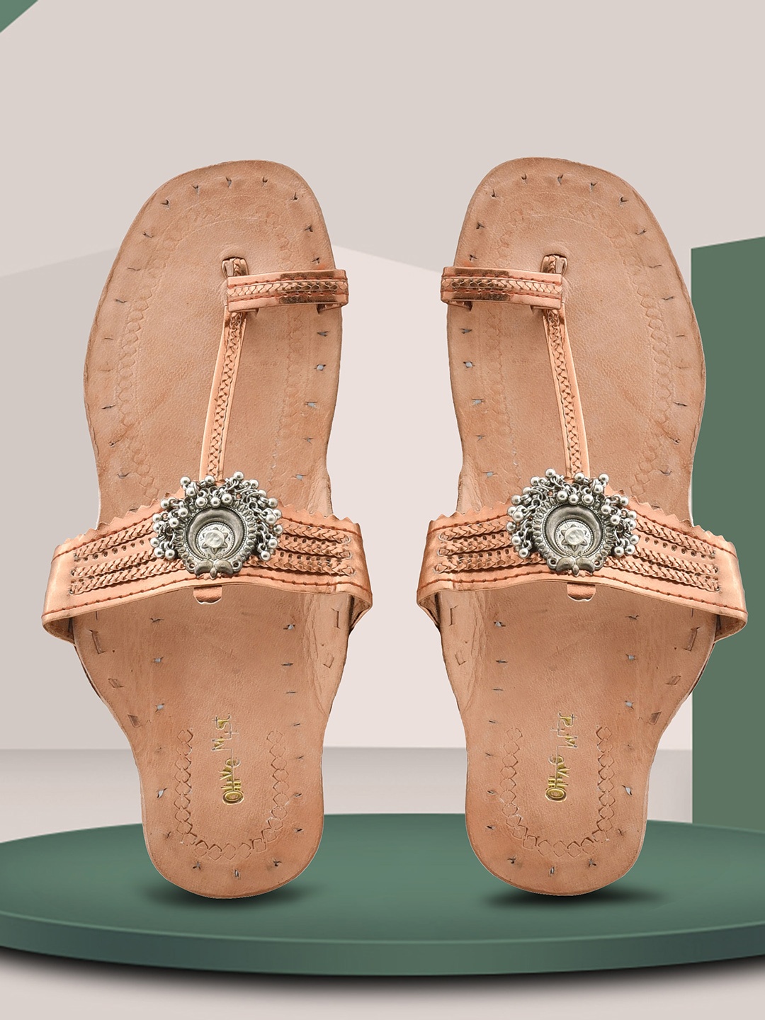 

OLIVE MIST Women Copper-Toned Handcrafted Leather Ethnic Kolhapuri One Toe Flats
