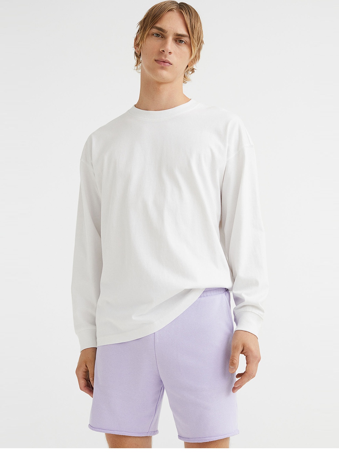 

H&M Men Purple Regular Fit Sweatshirt Shorts