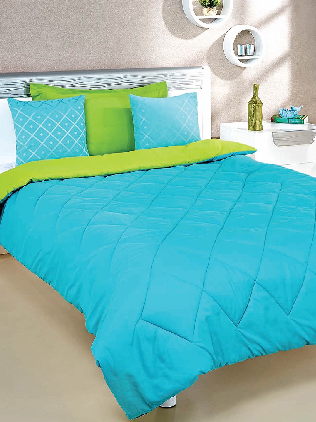 

Sleeping Owls- because your sleep matters Blue & Green Heavy Winter 400 GSM Double Bed Comforter