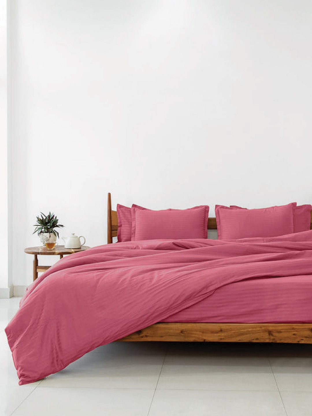 

Sleeping Owls- because your sleep matters Pink 400 GSM Single Bed Cotton Comforter